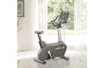 Life Fitness Club Series+ Upright Lifecycle Bike