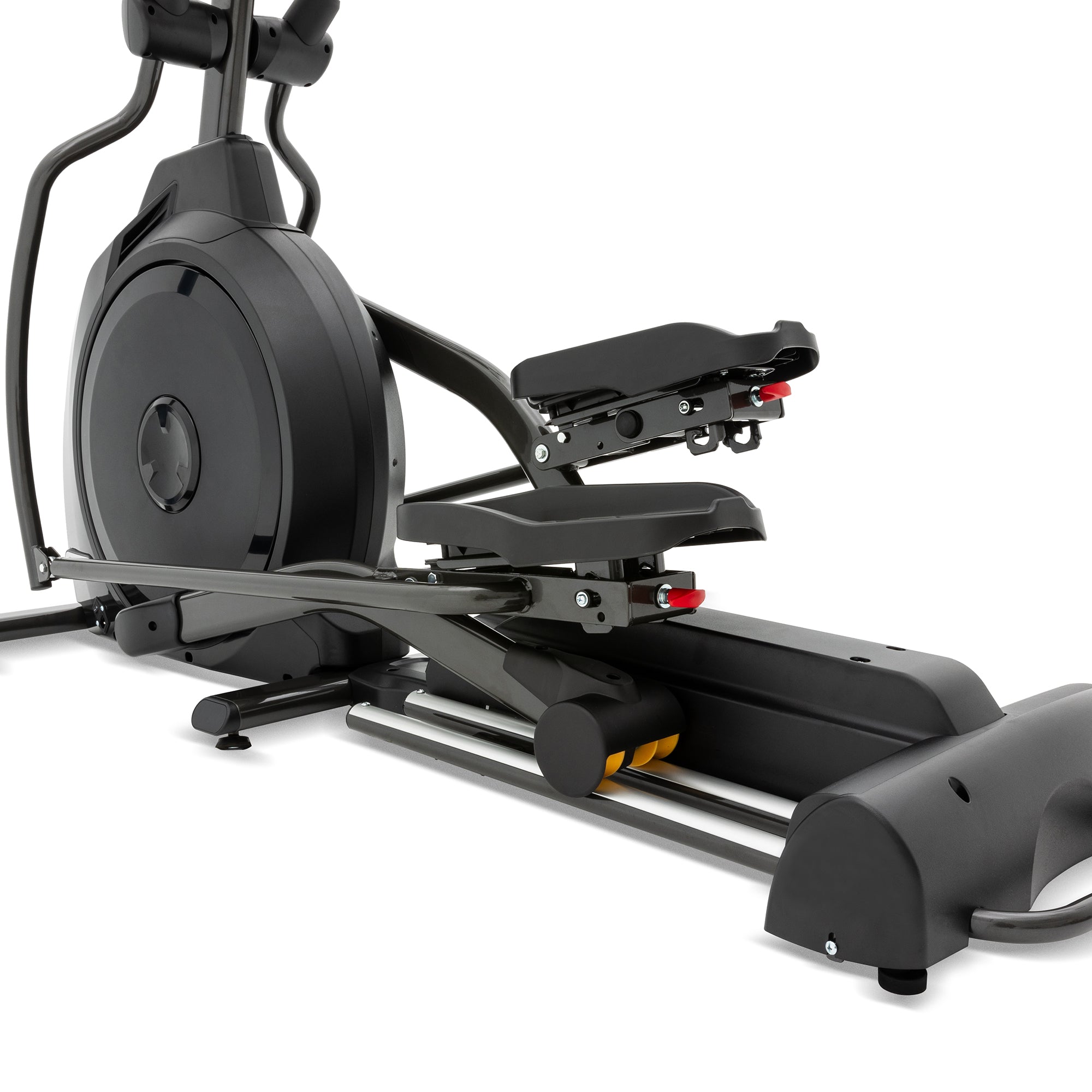 Spirit Xe395 – elliptical – premium low-impact trainer