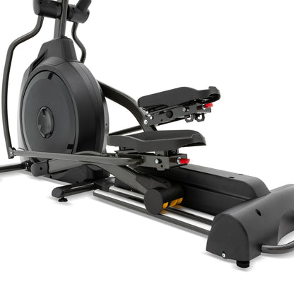 Spirit Xe395 – elliptical – premium low-impact trainer